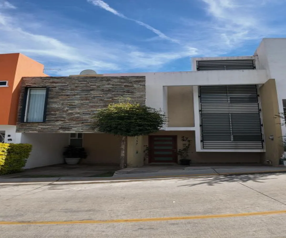 Casa En Venta,Zapopan,Av. Valle de los imperios S/N, Zapopan, Jalisco 45134, 3 Habitaciones,2 Baños,Av. Valle de los imperios ,3,pzE1Qx2