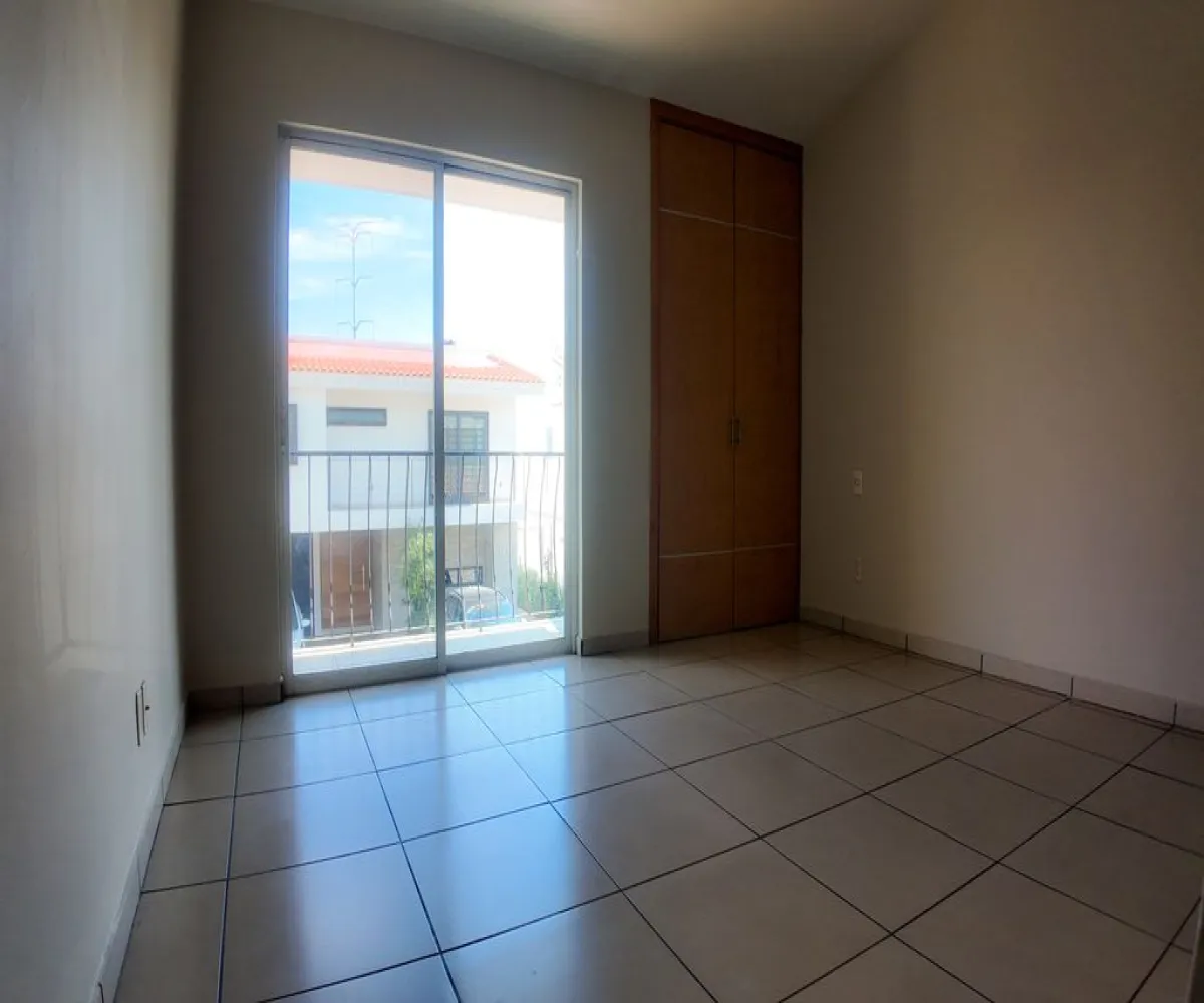 Casa En Venta,Fracc Puertas Del Tule,Avenida del Ahuehuete S/N, Zapopan, Jalisco 45017, 4 Habitaciones,4 Baños,Avenida del Ahuehuete,2,pSuFIND