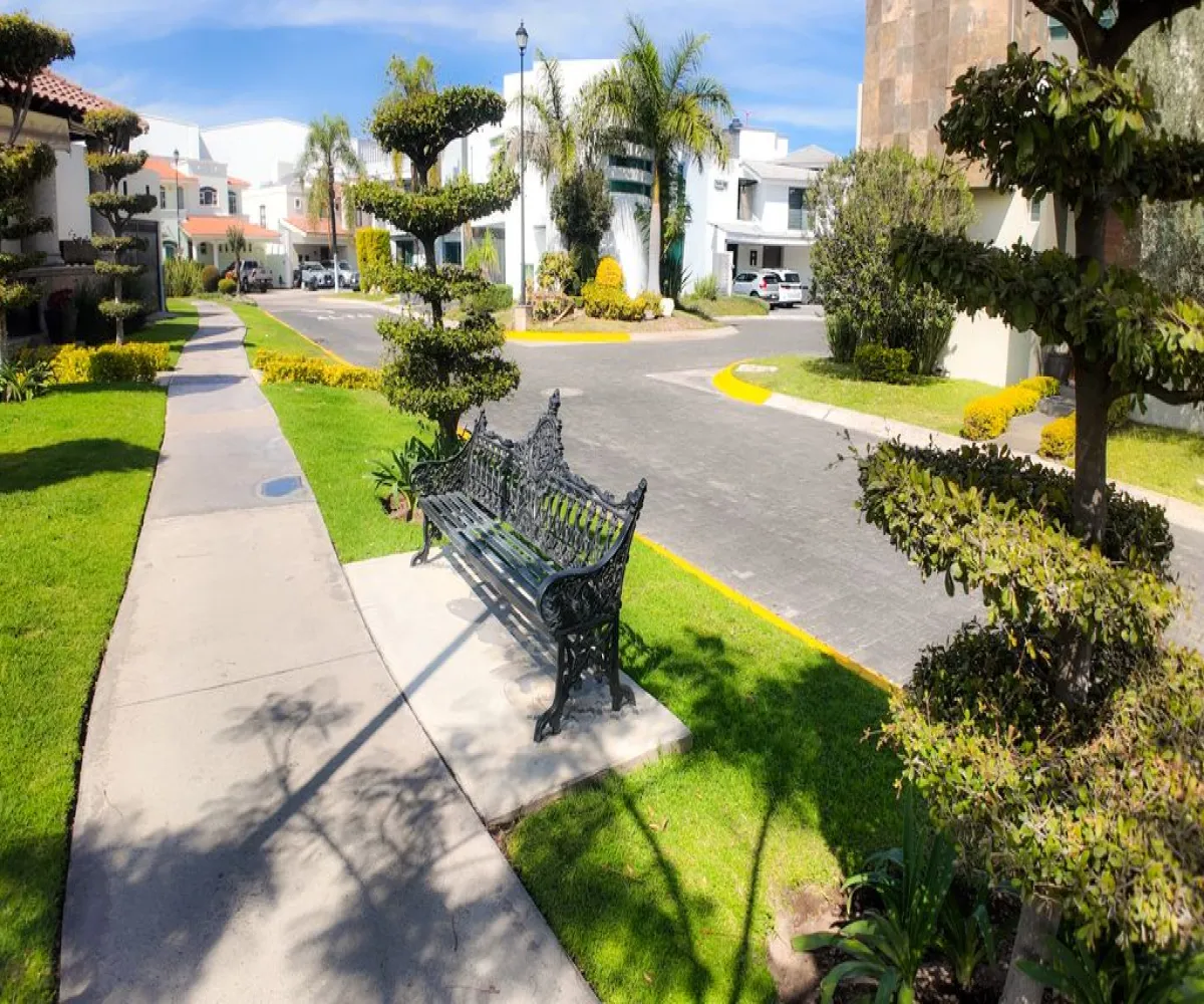 Casa En Venta,Fracc Puertas Del Tule,Avenida del Ahuehuete S/N, Zapopan, Jalisco 45017, 4 Habitaciones,4 Baños,Avenida del Ahuehuete,2,pSuFIND