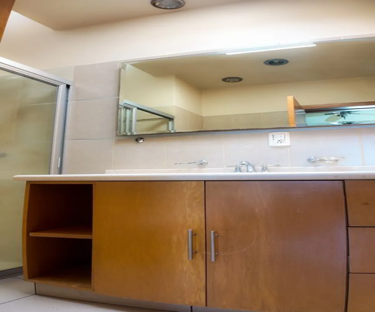 Casa En Venta,Fracc Puertas Del Tule,Avenida del Ahuehuete S/N, Zapopan, Jalisco 45017, 4 Habitaciones,4 Baños,Avenida del Ahuehuete,2,pSuFIND