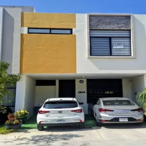 Casa En Venta,Jardines de Santa Anita,Jesús Aguilar 1047 89, Tlajomulco de Zúñiga, Jalisco 45646, 3 Habitaciones,2 Baños,Jesús Aguilar,1,pDKu113