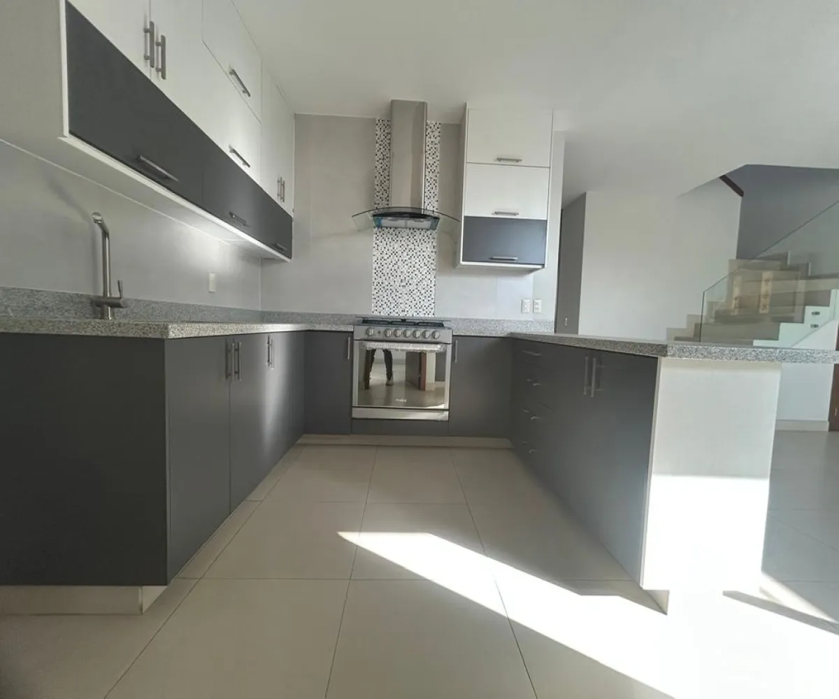 Casa En Renta,La Tijera,Calle Boulevard Valle del Silicio 150 225, Tlajomulco de Zúñiga, Jalisco 45647, 3 Habitaciones,3 Baños,Calle Boulevard Valle del Silicio,1,pgGcAPY