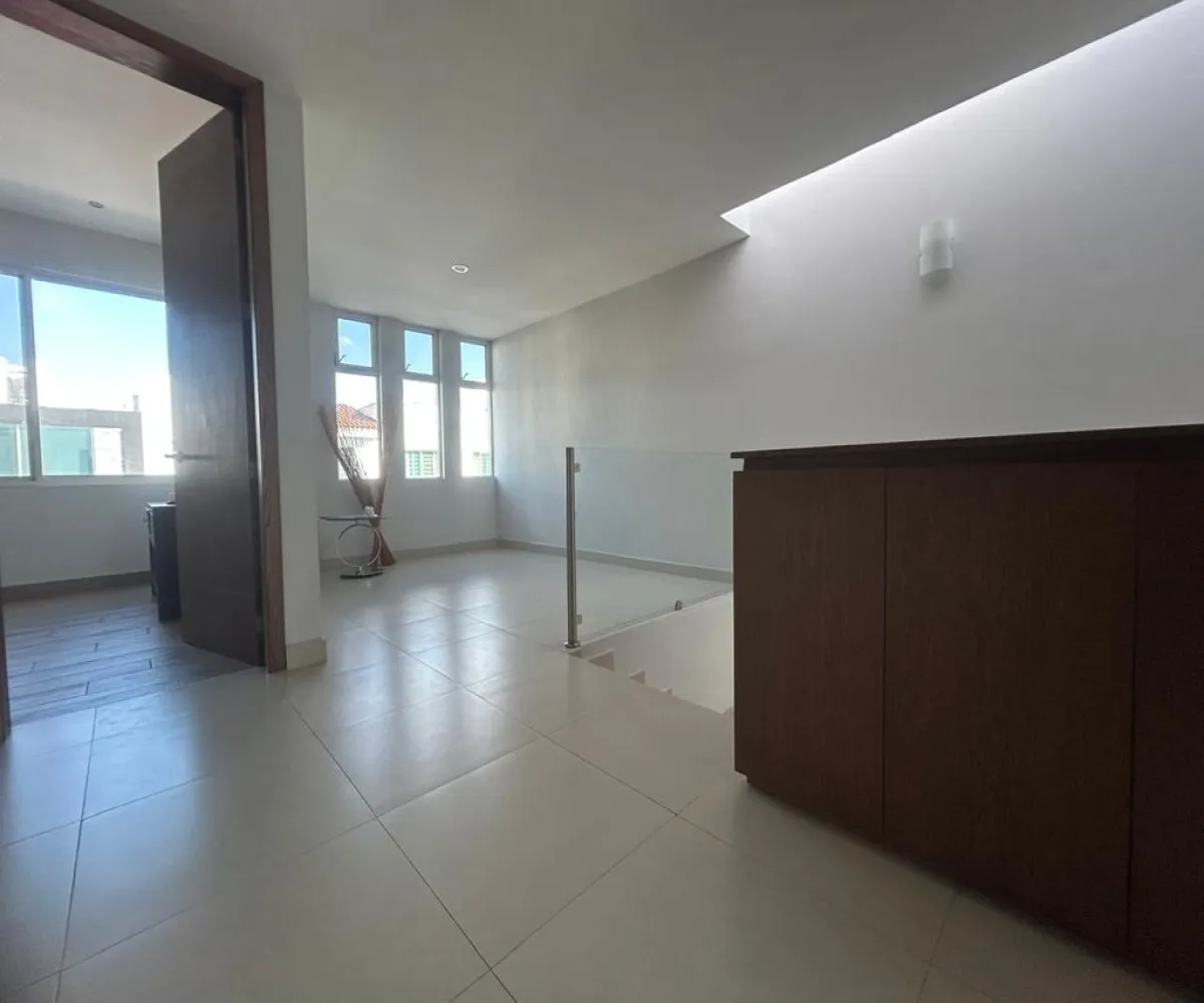 Casa En Renta,La Tijera,Calle Boulevard Valle del Silicio 150 225, Tlajomulco de Zúñiga, Jalisco 45647, 3 Habitaciones,3 Baños,Calle Boulevard Valle del Silicio,1,pgGcAPY