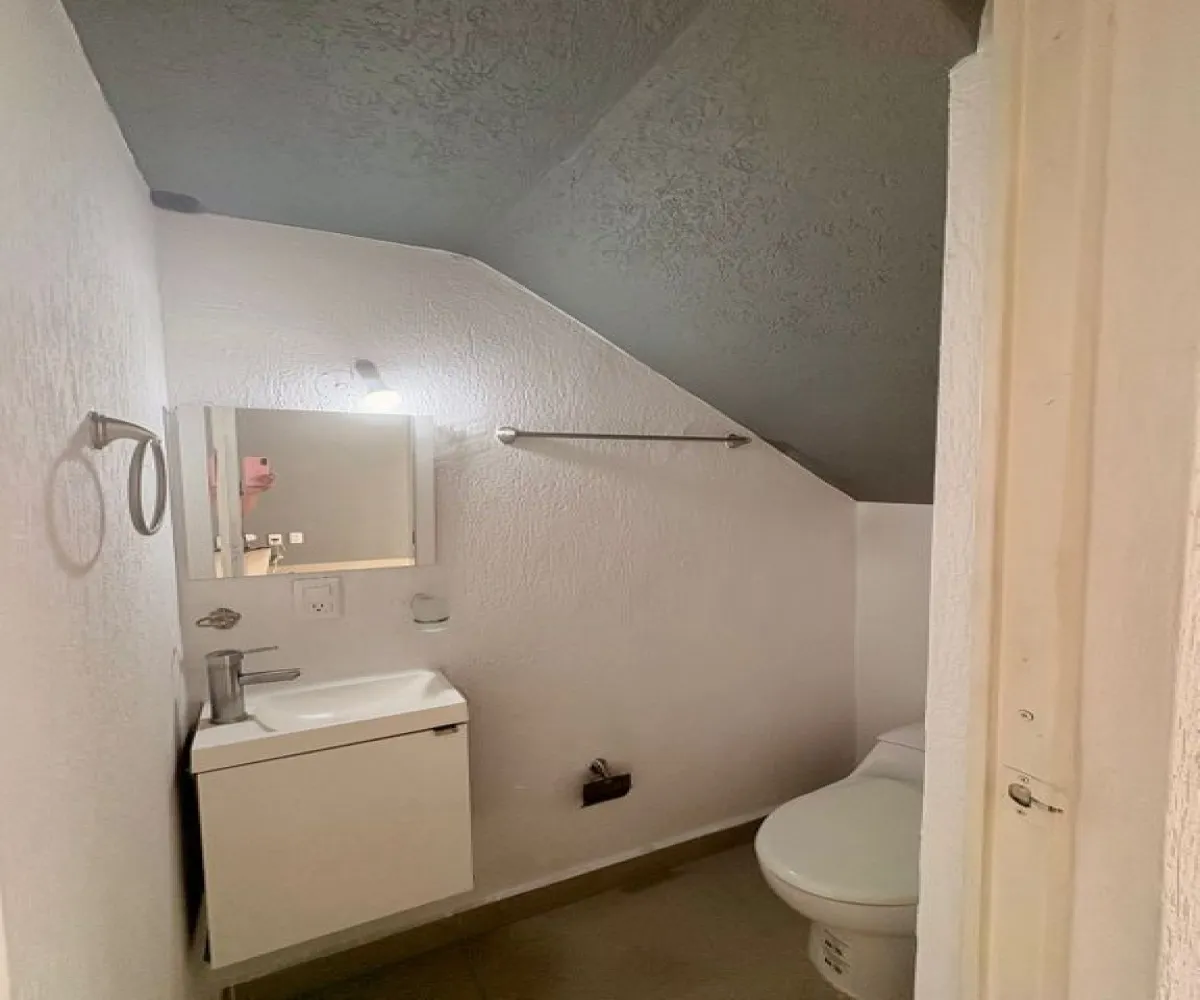 Casa En Venta,Villas del Centinela,Vista de La Pradera 55, Zapopan, Jalisco 45180, 2 Habitaciones,1 Baño,Vista de La Pradera,1,p33u7tJ