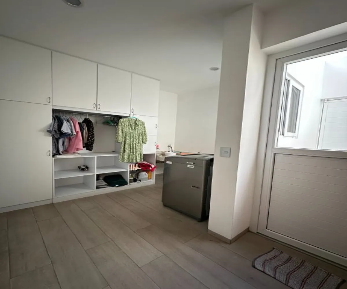 Casa En Venta,Los Olivos,Av. Ramon Corona 2748 E18, Zapopan, Jalisco 45039, 4 Habitaciones,4 Baños,Av. Ramon Corona,1,pV7pTRH