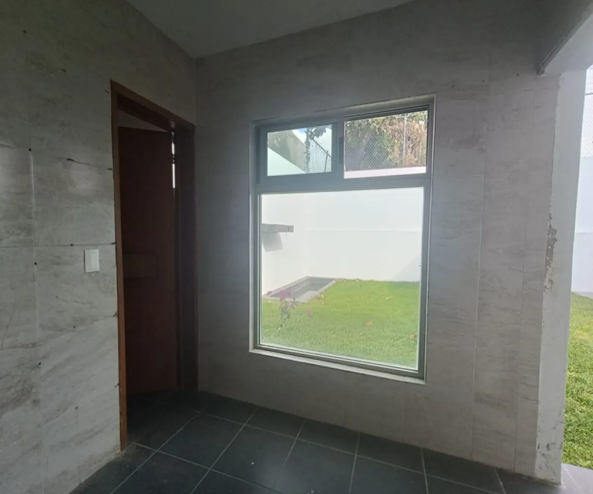 Casa En Venta,Jardines de Guadalupe,Calle Santo Tomás de Aquino 4840, Zapopan, Jalisco 45038, 4 Habitaciones,4 Baños,Calle Santo Tomás de Aquino,1,pAaye5i