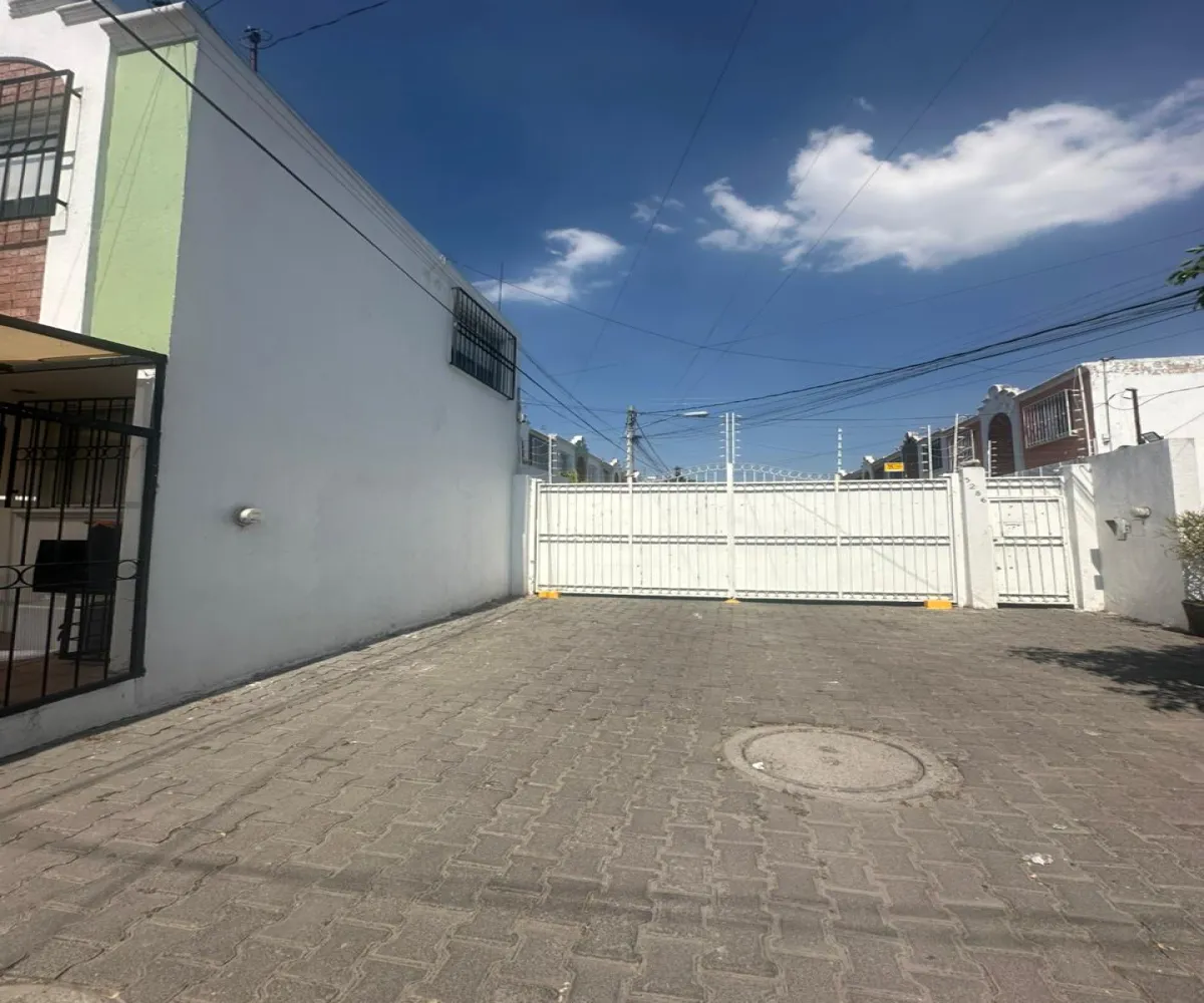 Casa En Venta,Puerta del Sol,Av. Moctezuma 5296 10, Zapopan, Jalisco 45117, 2.5 Habitaciones,1 Baño,Av. Moctezuma,2,723309