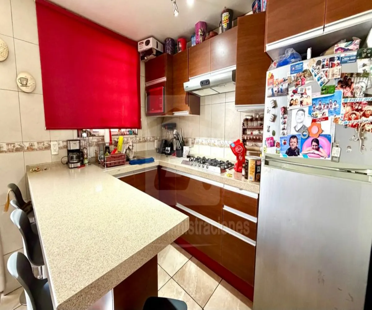 Casa En Venta,Tlaquepaque,Juan Álvarez 10 46, San Pedro Tlaquepaque, Jalisco 45610, 4 Habitaciones,2 Baños,Juan Álvarez,3,pbD6td9