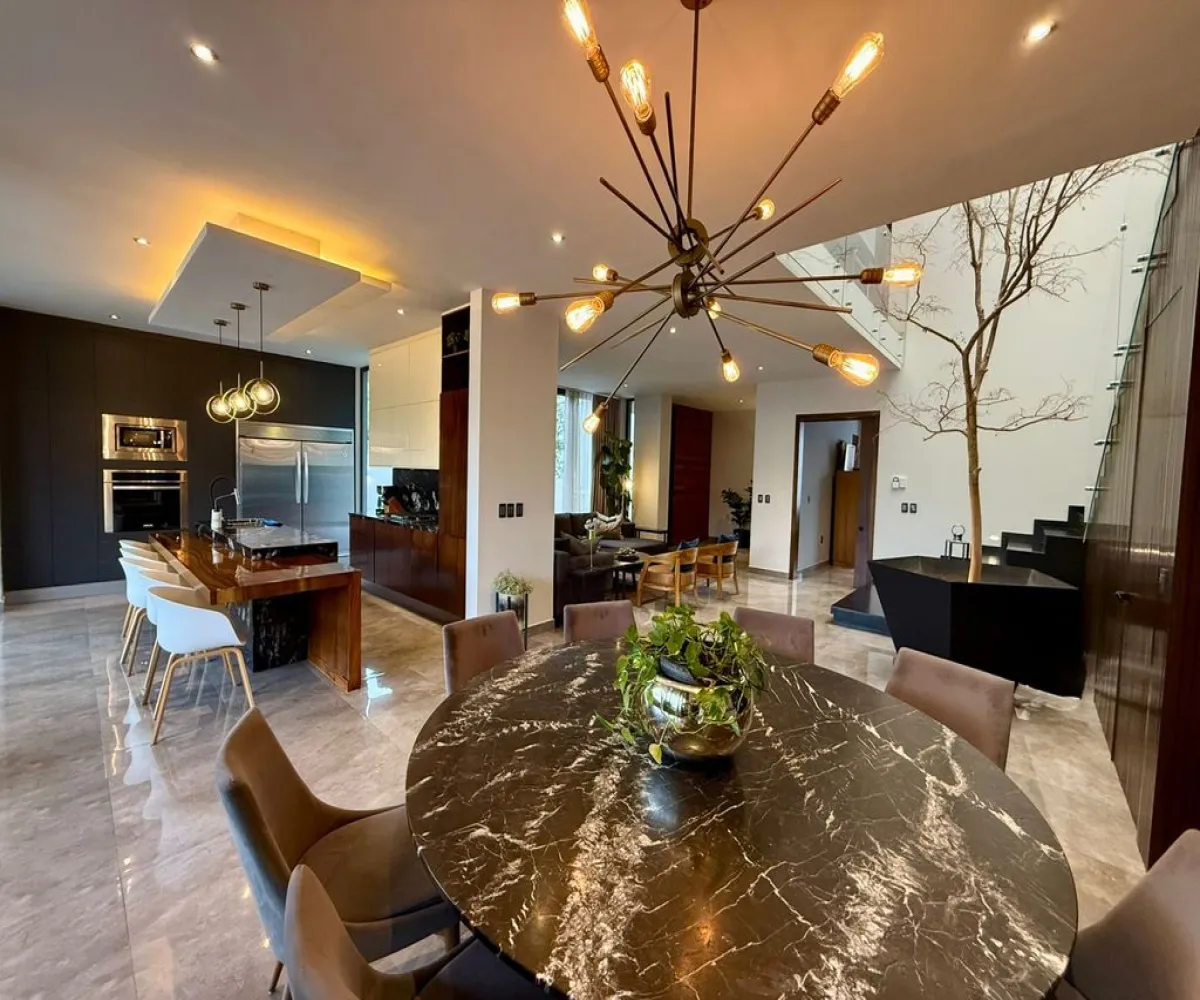 Casa En Venta,San Juan de Ocotán,Avenida Vallarta Eje Poniente 2701, Zapopan, Jalisco 45019, 3 Habitaciones,5 Baños,Avenida Vallarta Eje Poniente,3,pnMtMiN