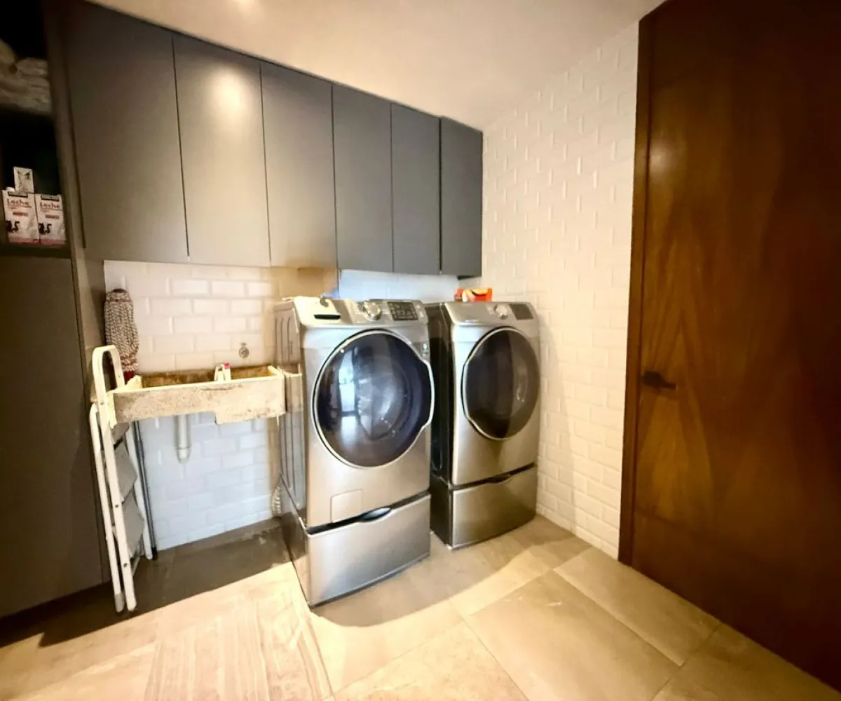 Casa En Venta,San Juan de Ocotán,Avenida Vallarta Eje Poniente 2701, Zapopan, Jalisco 45019, 3 Habitaciones,5 Baños,Avenida Vallarta Eje Poniente,3,pnMtMiN