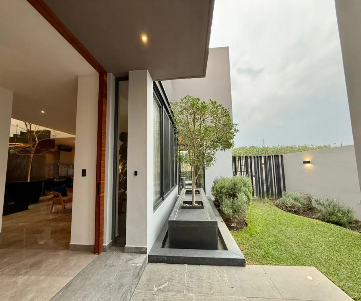 Casa En Venta,San Juan de Ocotán,Avenida Vallarta Eje Poniente 2701, Zapopan, Jalisco 45019, 3 Habitaciones,5 Baños,Avenida Vallarta Eje Poniente,3,pnMtMiN