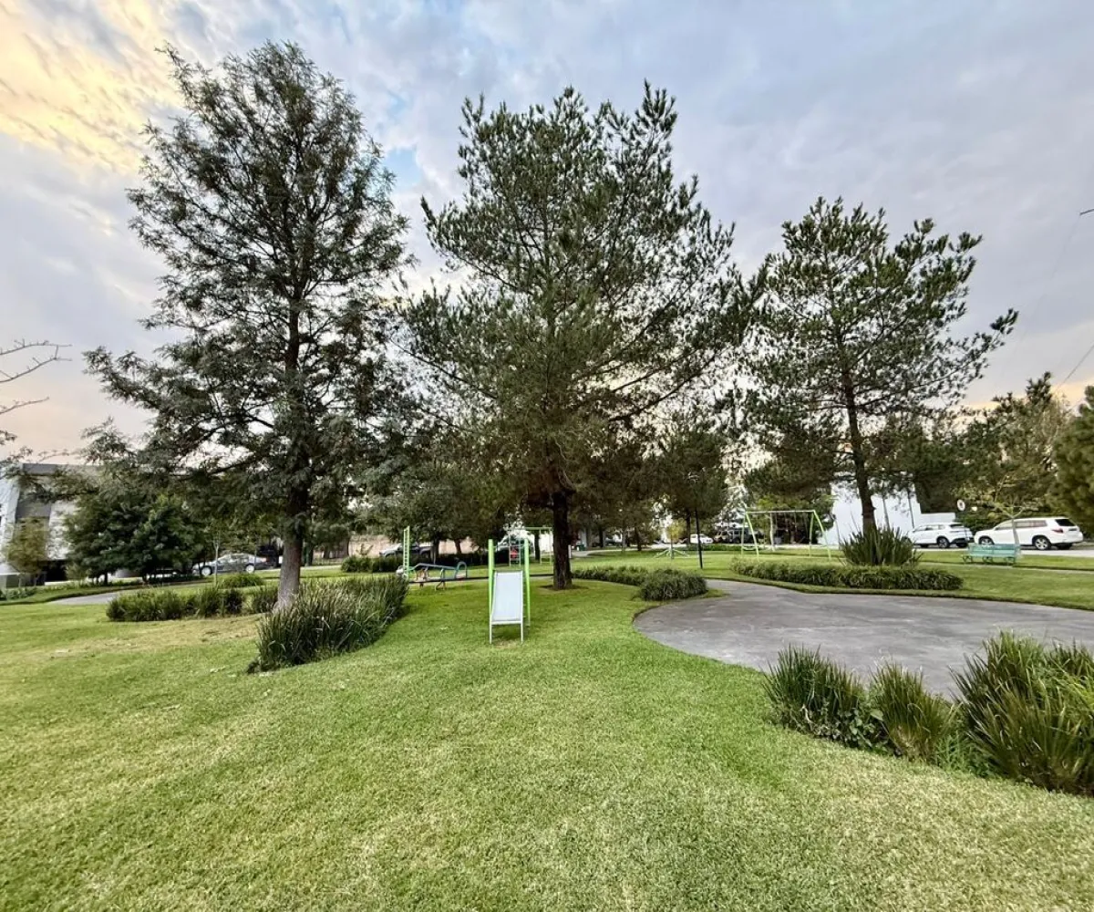 Casa En Venta,San Juan de Ocotán,Avenida Vallarta Eje Poniente 2701, Zapopan, Jalisco 45019, 3 Habitaciones,5 Baños,Avenida Vallarta Eje Poniente,3,pnMtMiN