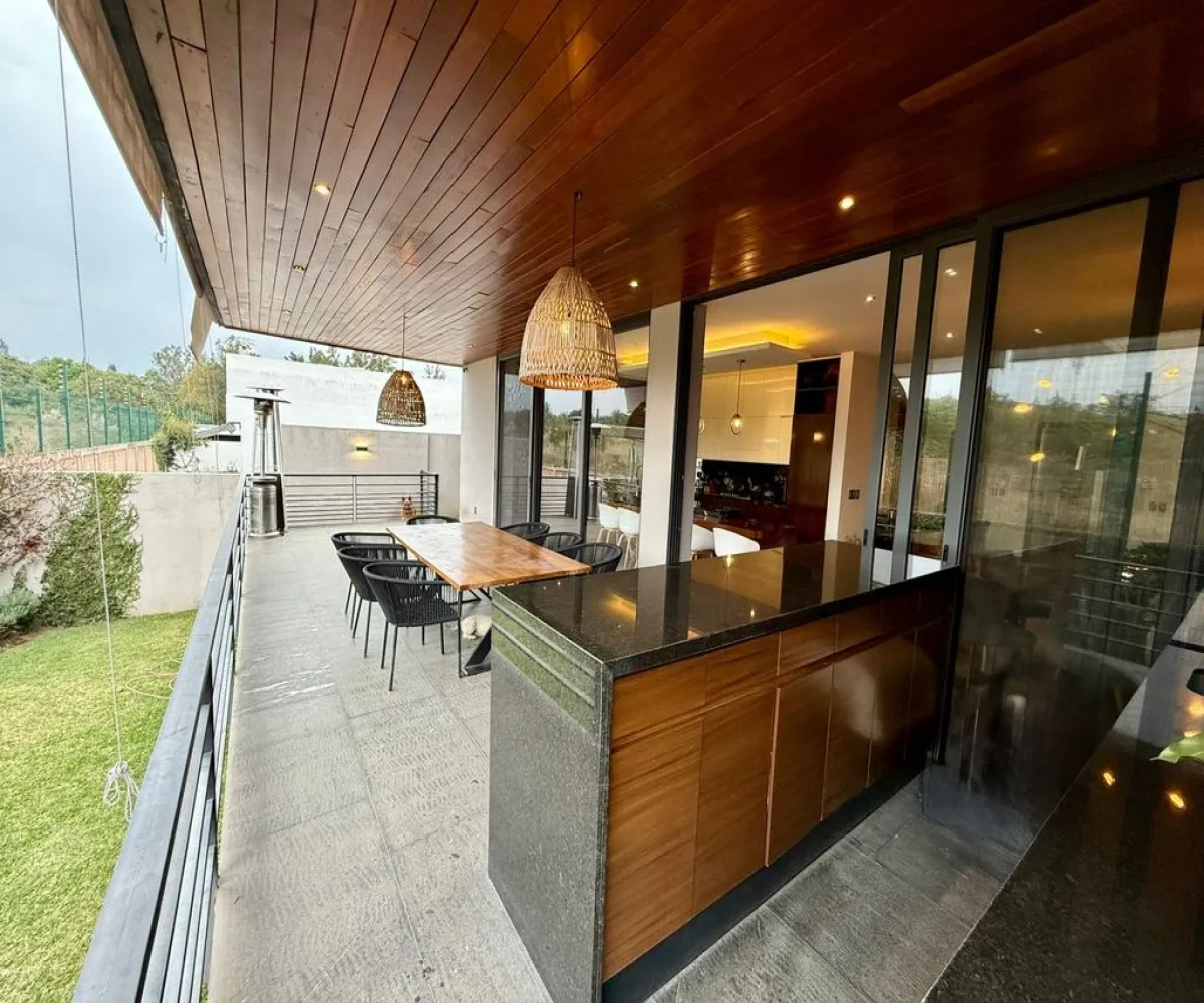 Casa En Venta,San Juan de Ocotán,Avenida Vallarta Eje Poniente 2701, Zapopan, Jalisco 45019, 3 Habitaciones,5 Baños,Avenida Vallarta Eje Poniente,3,pnMtMiN