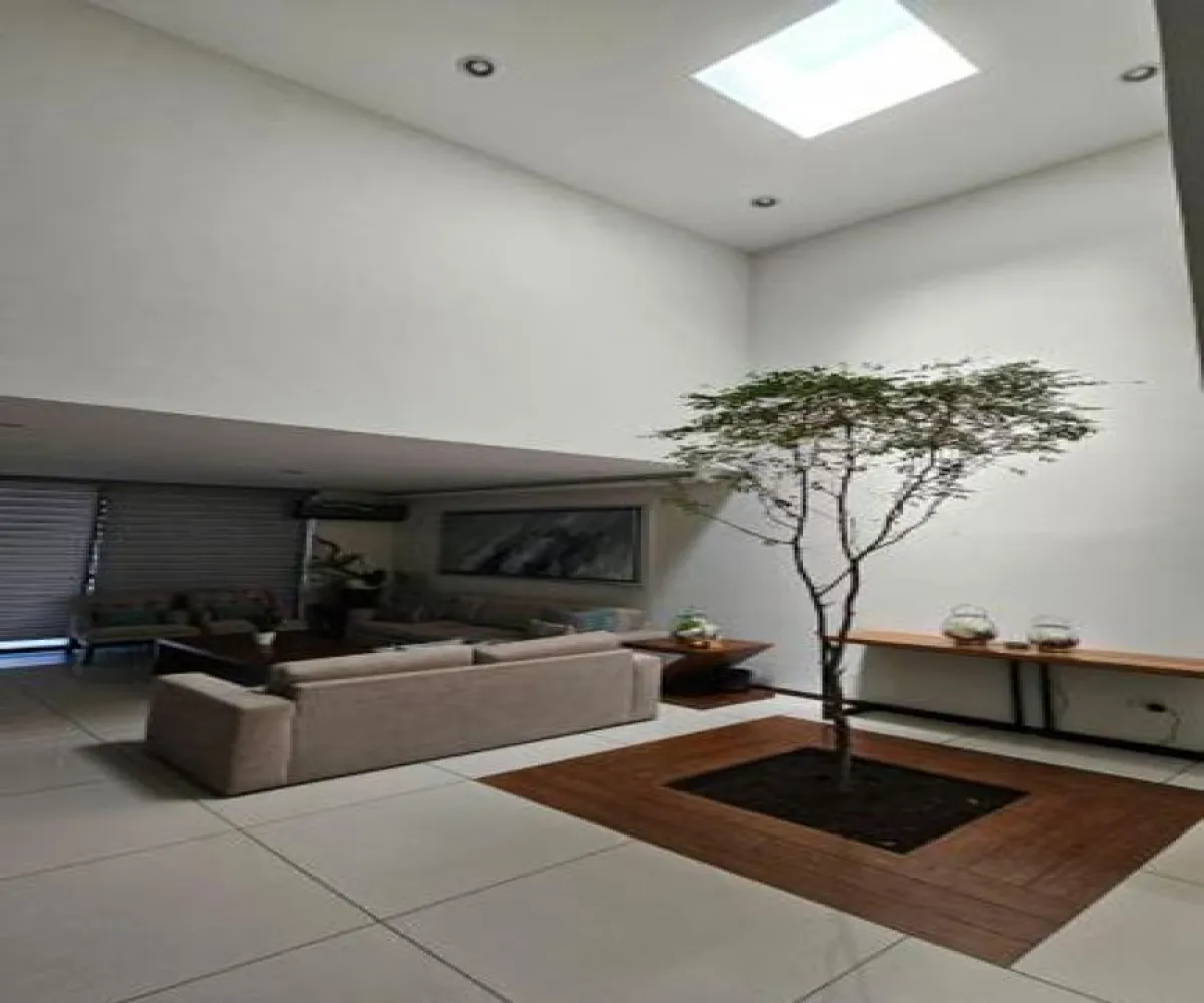 Casa En Venta,Valle Real,Avenida Paseo La Toscana 888, Zapopan, Jalisco 45019, 5 Habitaciones,4 Baños,Avenida Paseo La Toscana,1,pBHt6tf