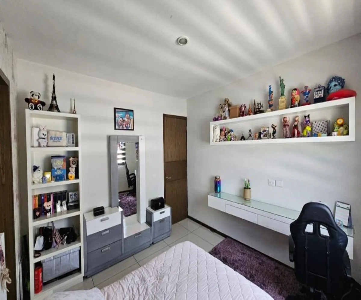 Casa En Venta,Valle Real,Avenida Paseo La Toscana 888, Zapopan, Jalisco 45019, 5 Habitaciones,4 Baños,Avenida Paseo La Toscana,1,pBHt6tf