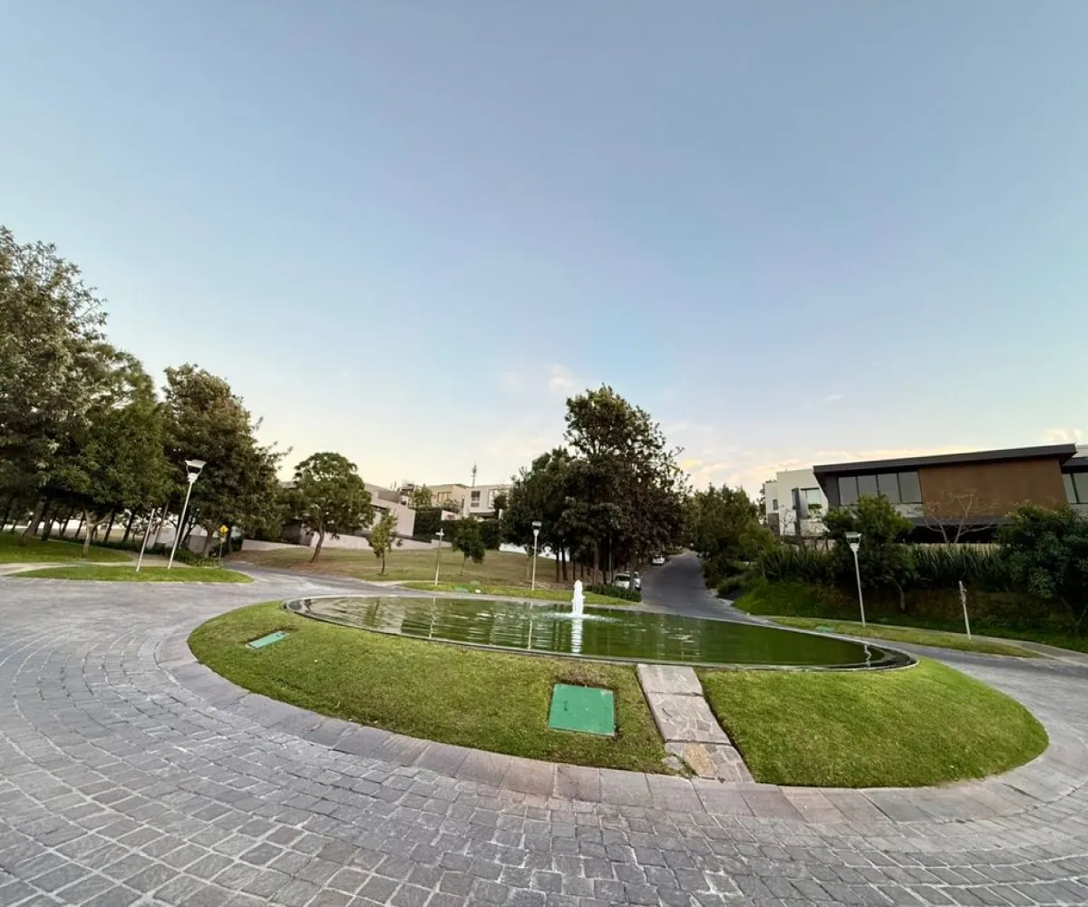 Terreno En Venta,Vallarta Universidad,Avenida Juan Palomar y Arias 1260, Zapopan, Jalisco 45110,Avenida Juan Palomar y Arias,ptjYjBZ