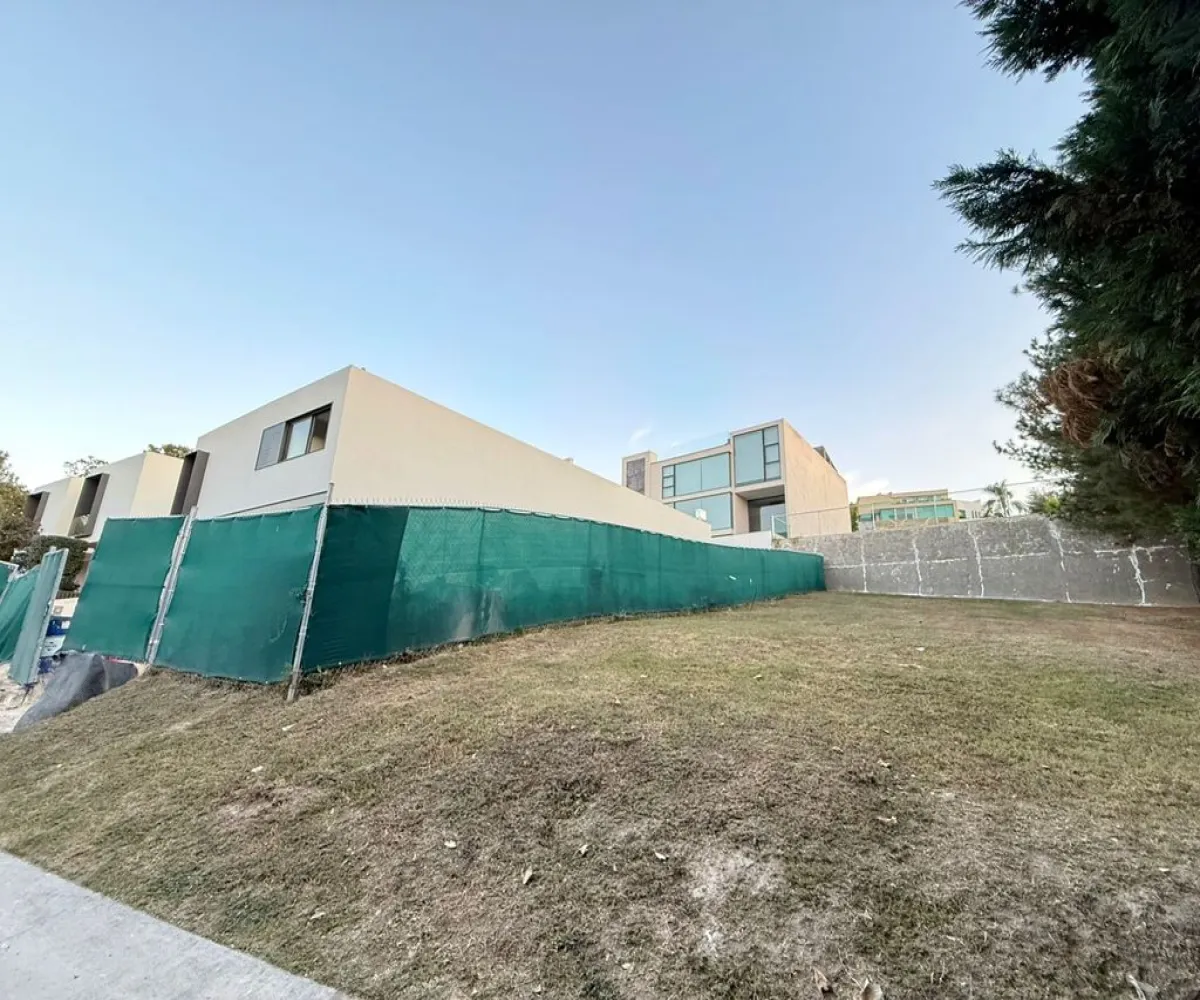 Terreno En Venta,Vallarta Universidad,Avenida Juan Palomar y Arias 1260, Zapopan, Jalisco 45110,Avenida Juan Palomar y Arias,ptjYjBZ