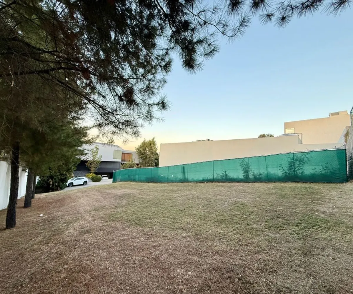 Terreno En Venta,Vallarta Universidad,Avenida Juan Palomar y Arias 1260, Zapopan, Jalisco 45110,Avenida Juan Palomar y Arias,ptjYjBZ