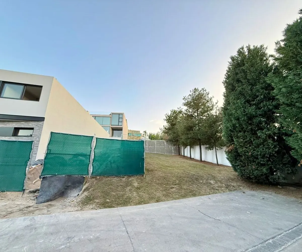 Terreno En Venta,Vallarta Universidad,Avenida Juan Palomar y Arias 1260, Zapopan, Jalisco 45110,Avenida Juan Palomar y Arias,ptjYjBZ