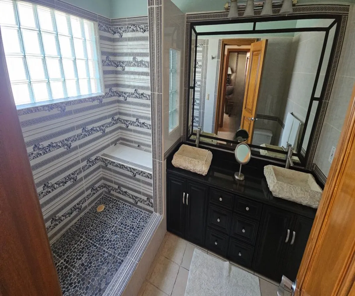 Casa En Venta,Villa Universitaria ,Paseo de Los Robles 4310, Zapopan, Jalisco 45110, 4 Habitaciones,5 Baños,Paseo de Los Robles,3,p2Sk6sZ