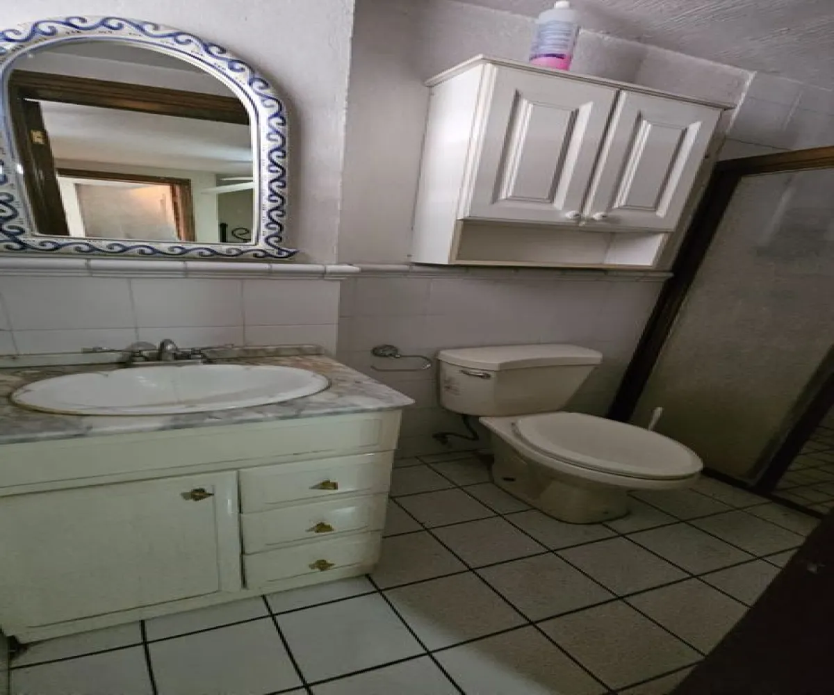 Casa En Venta,Villa Universitaria ,Paseo de Los Robles 4310, Zapopan, Jalisco 45110, 4 Habitaciones,5 Baños,Paseo de Los Robles,3,p2Sk6sZ