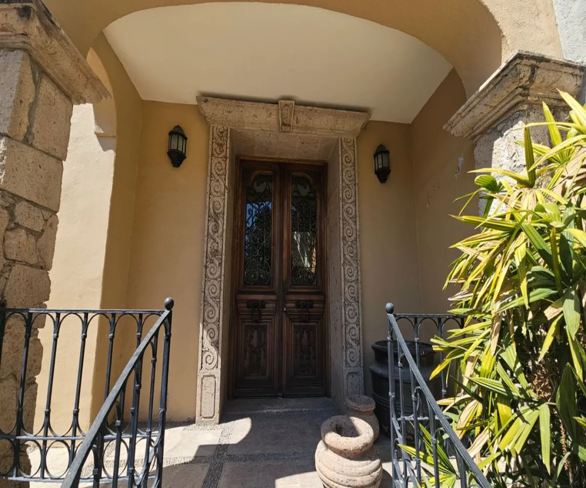 Casa En Venta,Villa Universitaria ,Paseo de Los Robles 4310, Zapopan, Jalisco 45110, 4 Habitaciones,5 Baños,Paseo de Los Robles,3,p2Sk6sZ