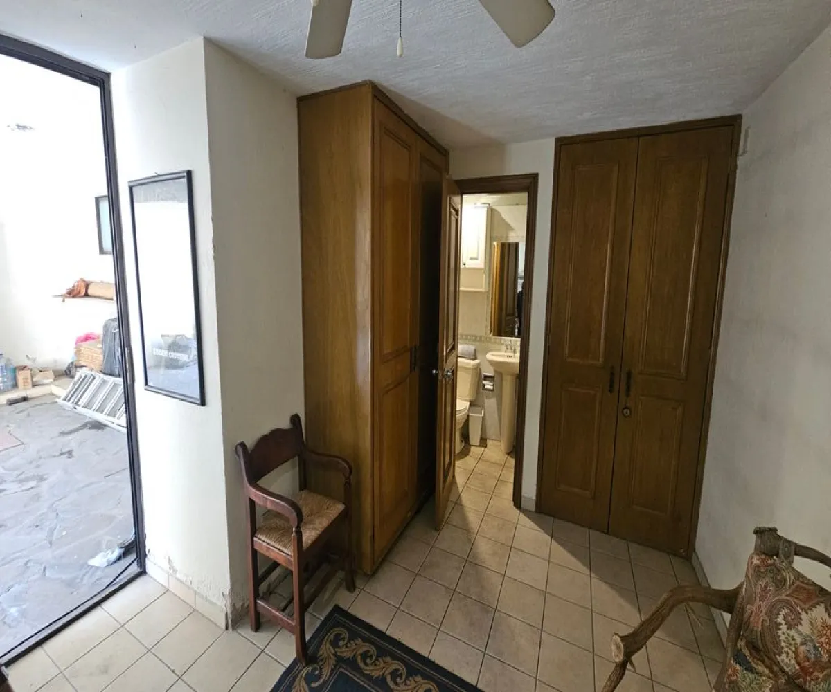 Casa En Venta,Villa Universitaria ,Paseo de Los Robles 4310, Zapopan, Jalisco 45110, 4 Habitaciones,5 Baños,Paseo de Los Robles,3,p2Sk6sZ