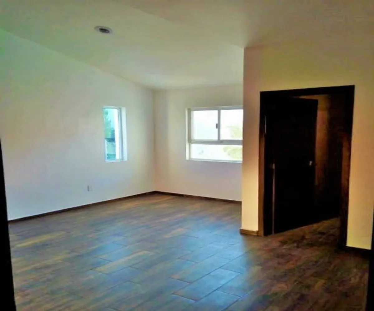 Casa En Venta,Bosques de Santa Anita,LOS PIRINEOS 2 C2, Tlajomulco de Zúñiga, Jalisco 45640, 3 Habitaciones,3 Baños,LOS PIRINEOS ,2,p9SuZxJ