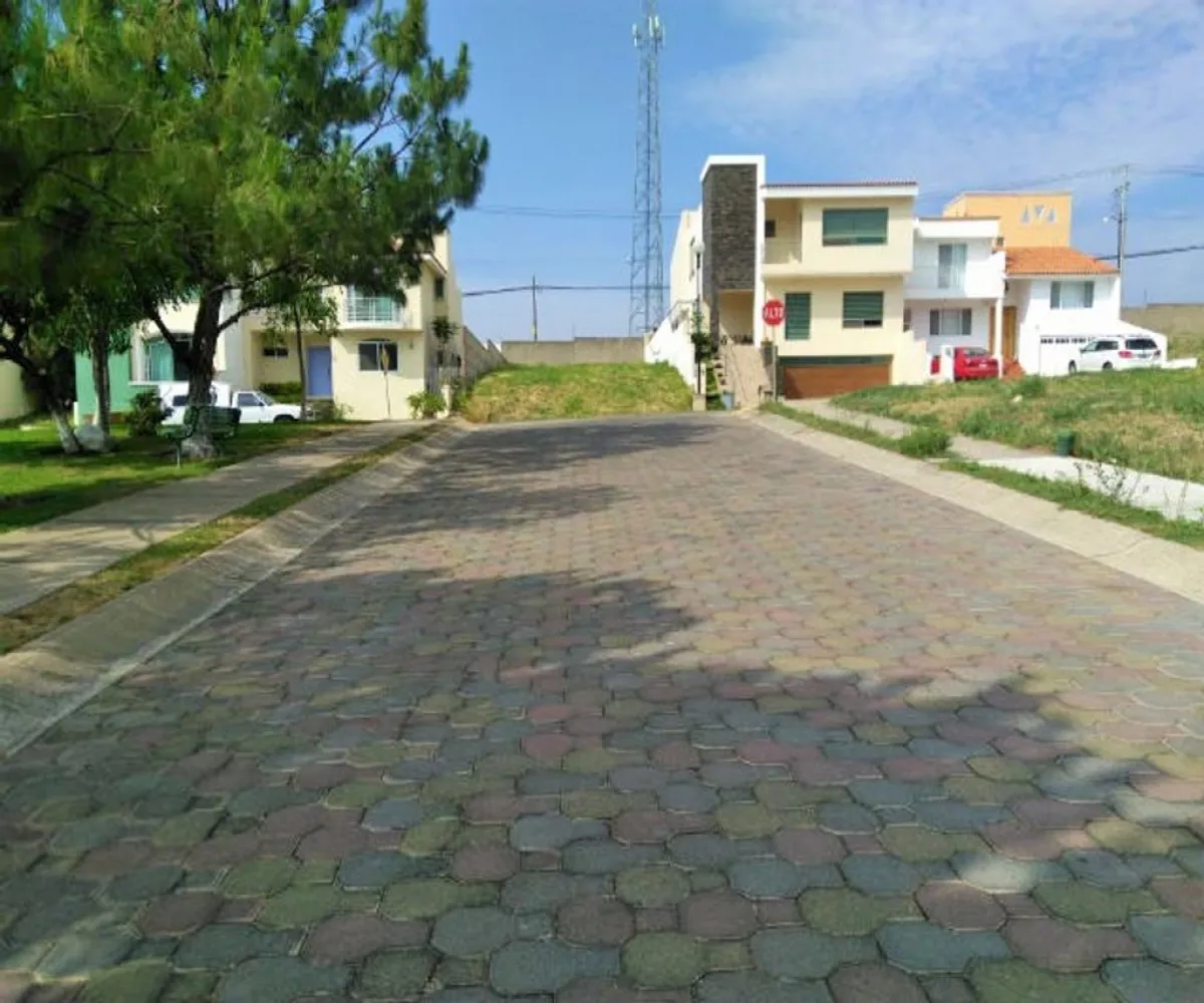 Casa En Venta,Bosques de Santa Anita,LOS PIRINEOS 2 C2, Tlajomulco de Zúñiga, Jalisco 45640, 3 Habitaciones,3 Baños,LOS PIRINEOS ,2,p9SuZxJ