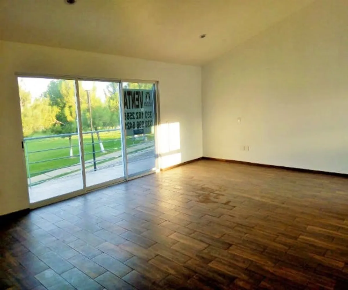 Casa En Venta,Bosques de Santa Anita,LOS PIRINEOS 2 C2, Tlajomulco de Zúñiga, Jalisco 45640, 3 Habitaciones,3 Baños,LOS PIRINEOS ,2,p9SuZxJ