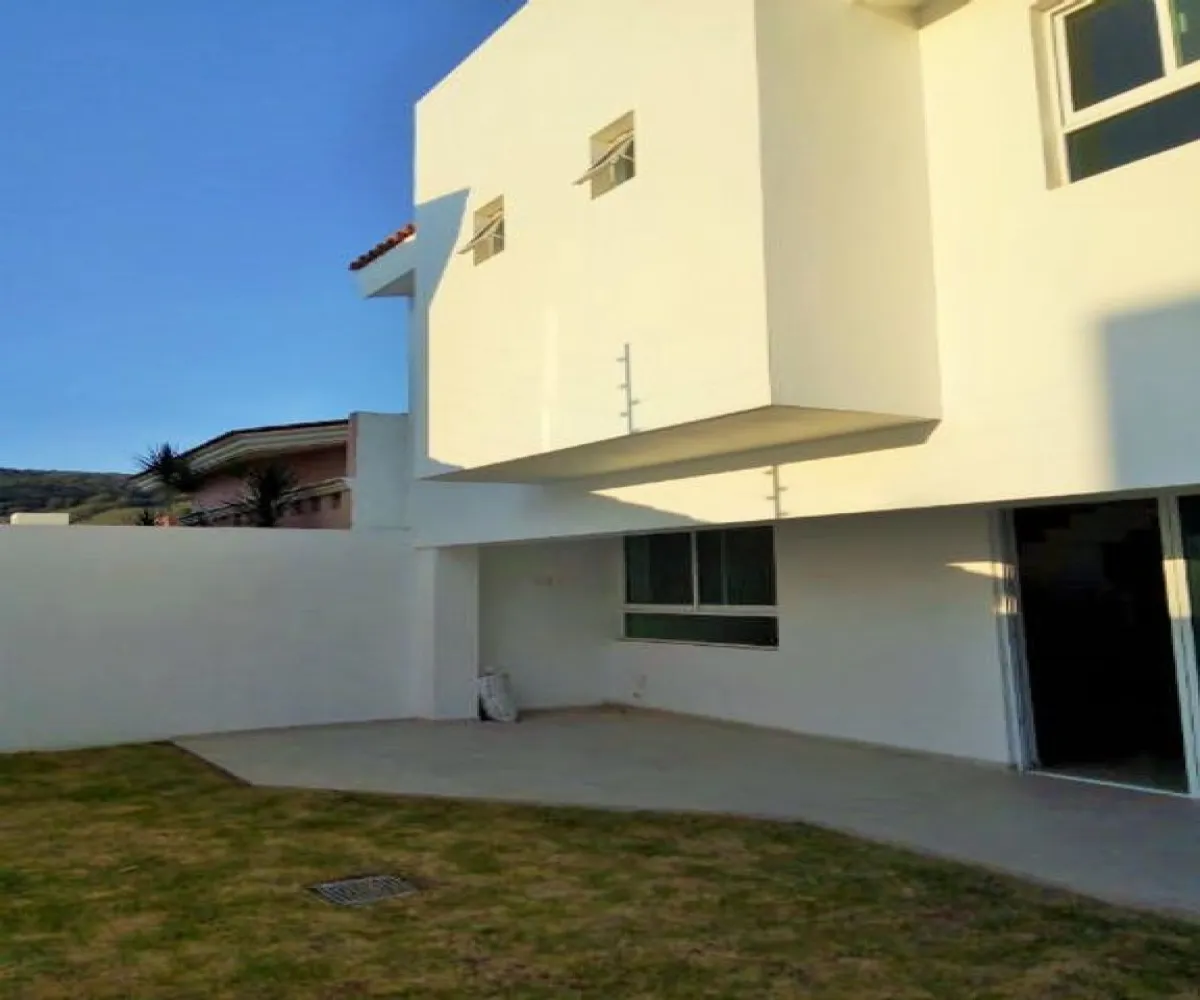 Casa En Venta,Bosques de Santa Anita,LOS PIRINEOS 2 C2, Tlajomulco de Zúñiga, Jalisco 45640, 3 Habitaciones,3 Baños,LOS PIRINEOS ,2,p9SuZxJ