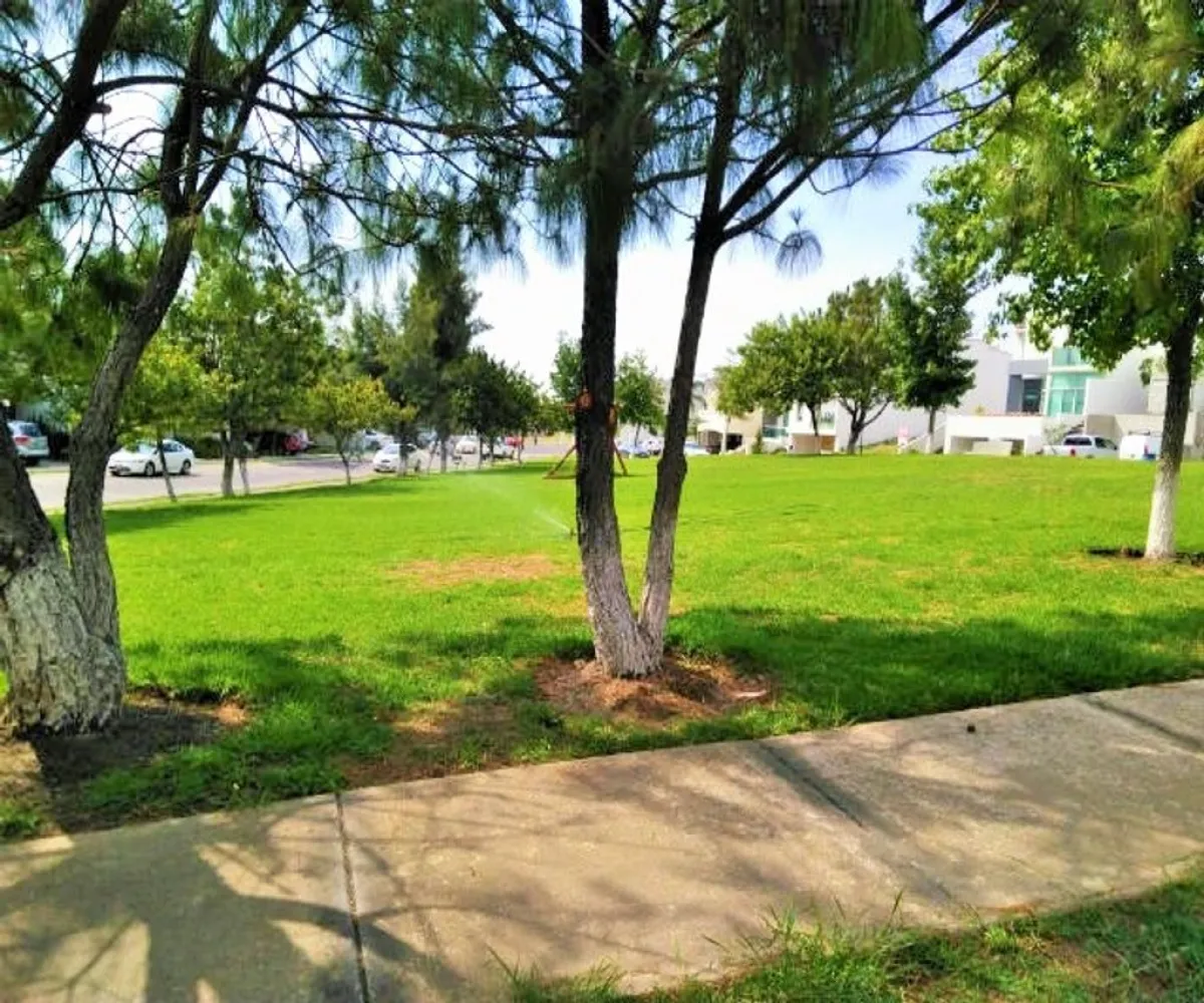 Casa En Venta,Bosques de Santa Anita,LOS PIRINEOS 2 C2, Tlajomulco de Zúñiga, Jalisco 45640, 3 Habitaciones,3 Baños,LOS PIRINEOS ,2,p9SuZxJ