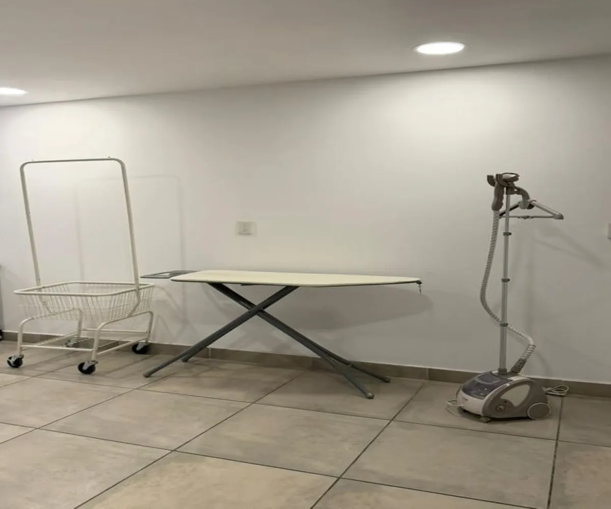 Departamento En Renta,Guadalajara Centro,Calzada del Federalismo Norte 75 5, Guadalajara, Jalisco 44220, 2 Habitaciones,1 Baño,Calzada del Federalismo Norte,1,p3FHg7I