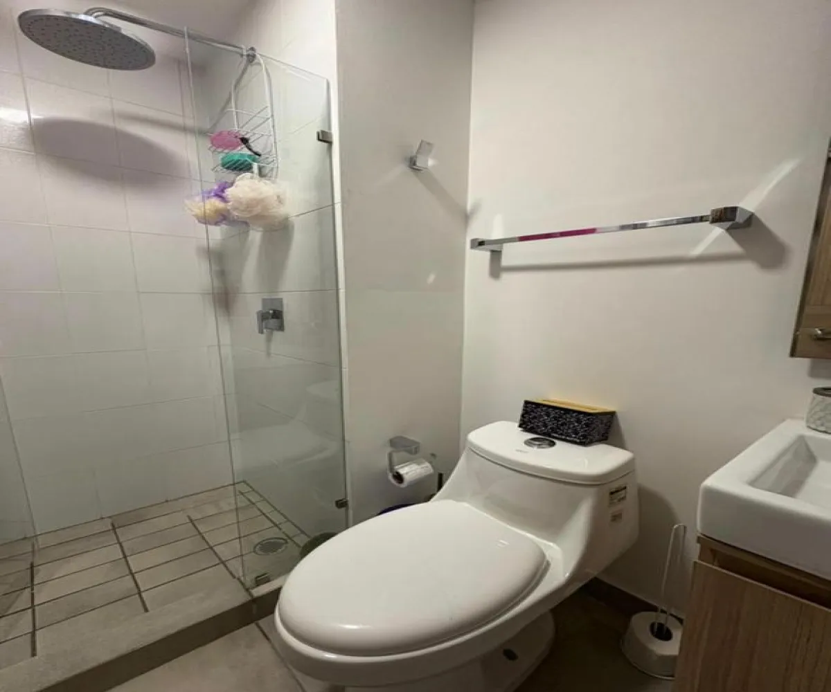 Departamento En Renta,Guadalajara Centro,Calzada del Federalismo Norte 75 5, Guadalajara, Jalisco 44220, 2 Habitaciones,1 Baño,Calzada del Federalismo Norte,1,p3FHg7I