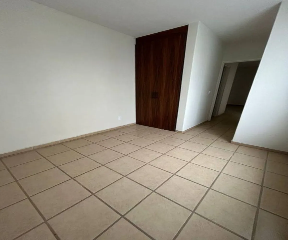 Casa En Venta,Parques Santa Cruz Del Valle,San Camilo 2898, San Pedro Tlaquepaque, Jalisco 45615, 3 Habitaciones,2 Baños,San Camilo,2,pl7VNDM