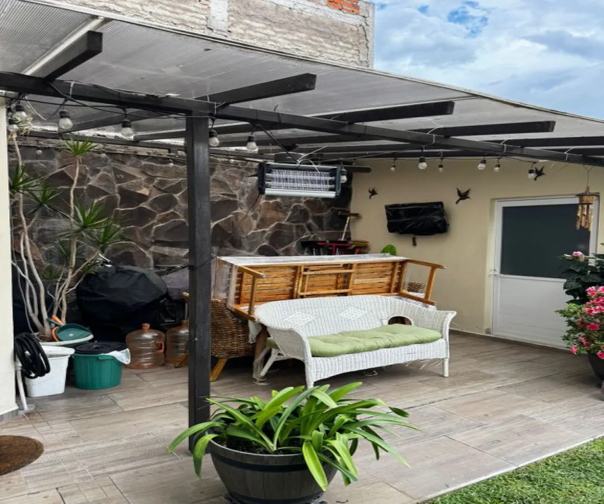 Casa En Renta,Bosques de Santa Anita,Avenida Bosques 1064, Tlajomulco de Zúñiga, Jalisco 45640, 4 Habitaciones,4 Baños,Avenida Bosques,2,pMd0EaY