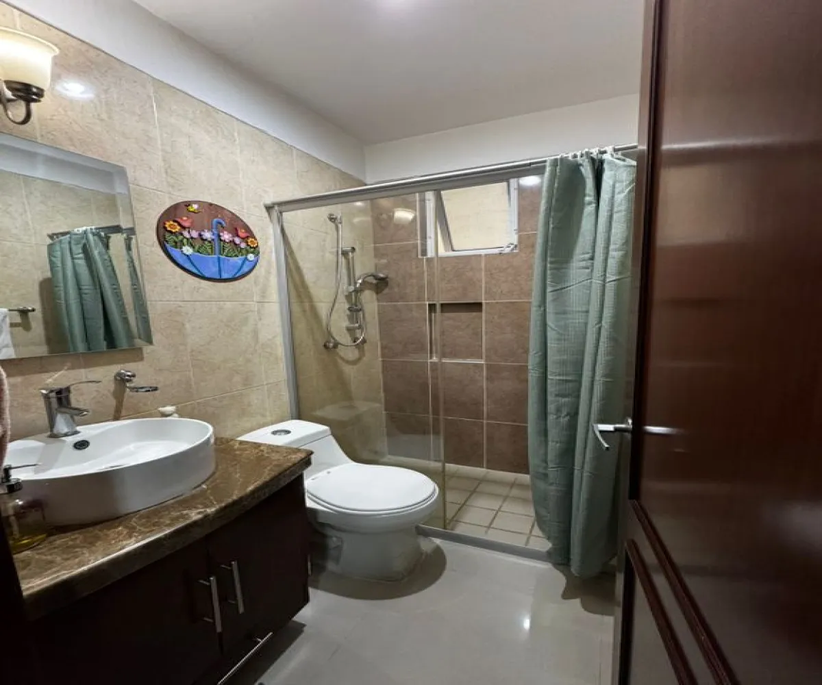 Casa En Renta,Bosques de Santa Anita,Avenida Bosques 1064, Tlajomulco de Zúñiga, Jalisco 45640, 4 Habitaciones,4 Baños,Avenida Bosques,2,pMd0EaY