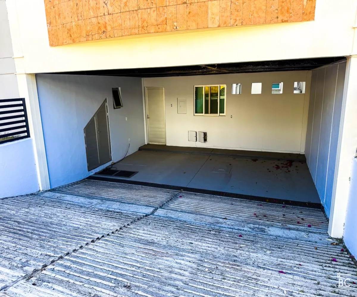 Casa En Venta,Valle Real,Jardín de Las Azaleas 9, Zapopan, Jalisco 45136, 3 Habitaciones,3 Baños,Jardín de Las Azaleas,1,pRfYyCv