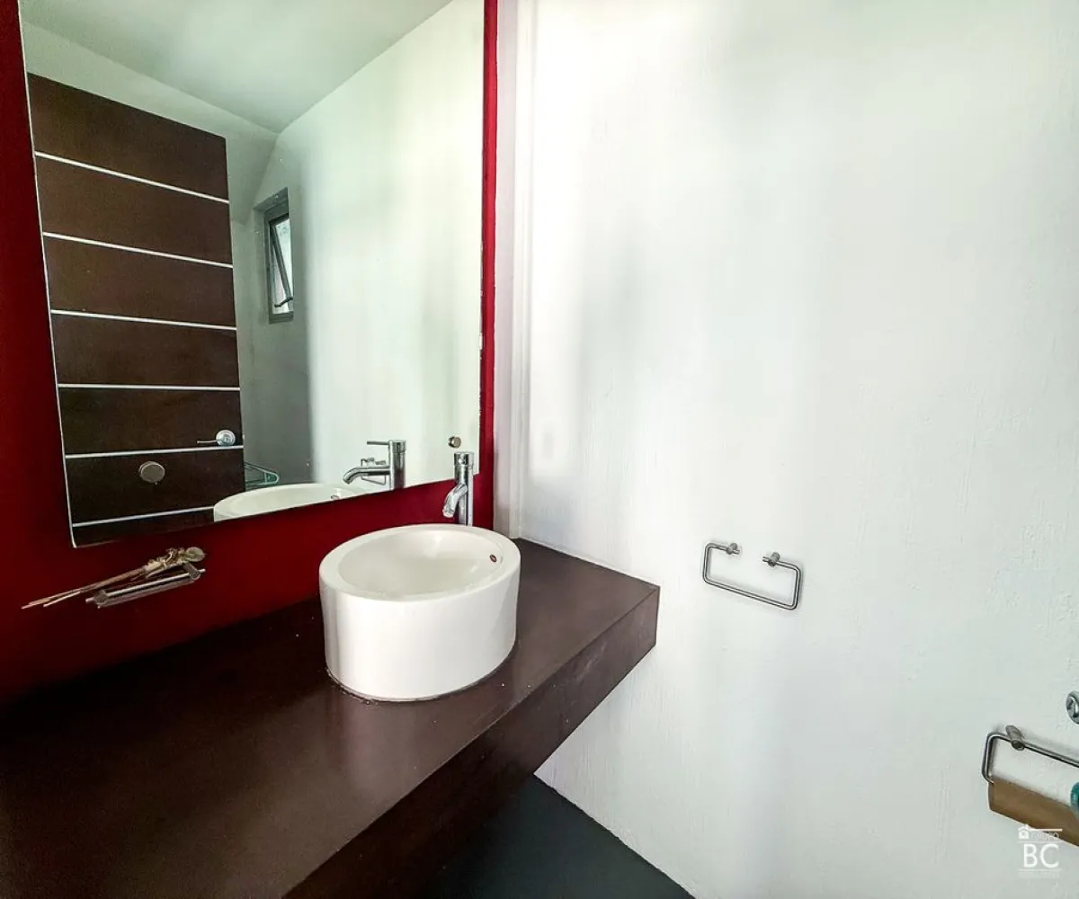 Casa En Venta,Valle Real,Jardín de Las Azaleas 9, Zapopan, Jalisco 45136, 3 Habitaciones,3 Baños,Jardín de Las Azaleas,1,pRfYyCv