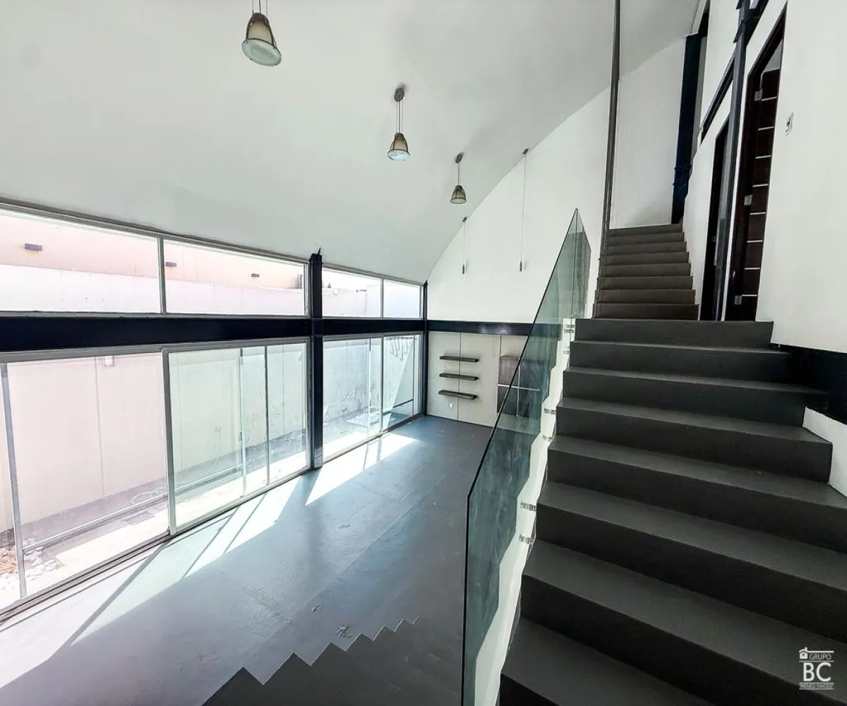 Casa En Venta,Valle Real,Jardín de Las Azaleas 9, Zapopan, Jalisco 45136, 3 Habitaciones,3 Baños,Jardín de Las Azaleas,1,pRfYyCv