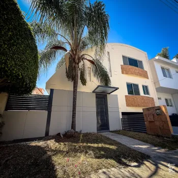 Casa En Venta,Valle Real,Jardín de Las Azaleas 9, Zapopan, Jalisco 45136, 3 Habitaciones,3 Baños,Jardín de Las Azaleas,1,pRfYyCv