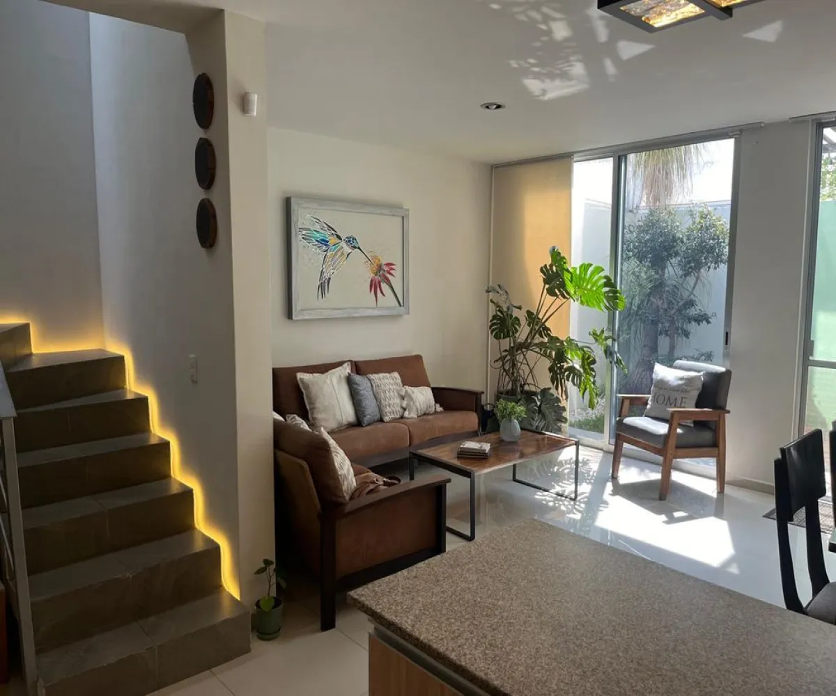 Casa En Venta,La Rua,Prolongación 5 de Mayo 70, Tlajomulco de Zúñiga, Jalisco 45645, 3 Habitaciones,2 Baños,Prolongación 5 de Mayo,2,ptWlys4