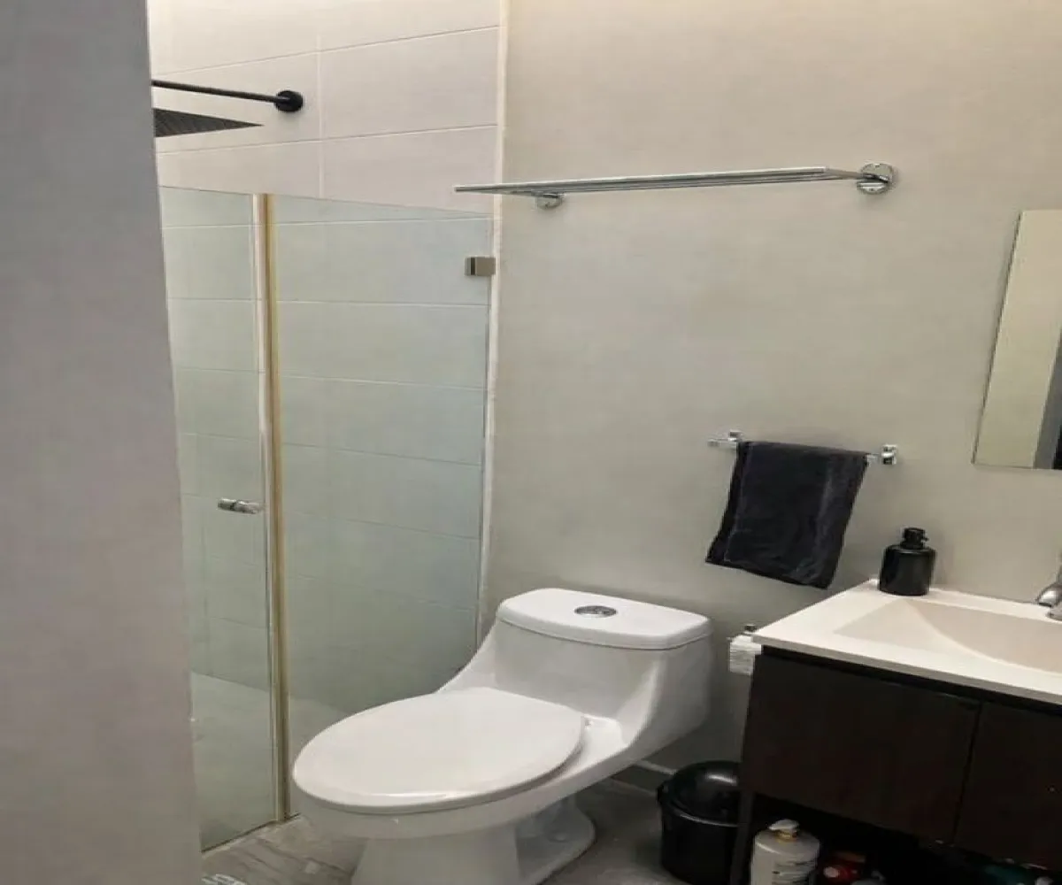 Casa En Venta,La Rua,Prolongación 5 de Mayo 70, Tlajomulco de Zúñiga, Jalisco 45645, 3 Habitaciones,2 Baños,Prolongación 5 de Mayo,2,ptWlys4