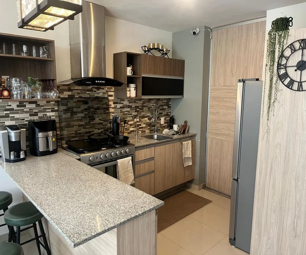 Casa En Venta,La Rua,Prolongación 5 de Mayo 70, Tlajomulco de Zúñiga, Jalisco 45645, 3 Habitaciones,2 Baños,Prolongación 5 de Mayo,2,ptWlys4