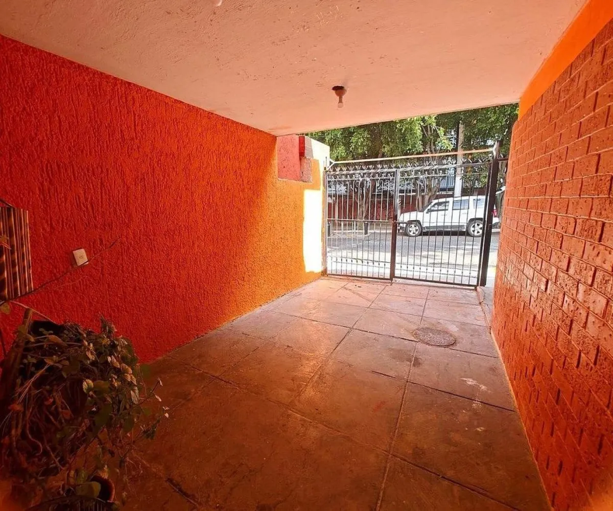 Casa En Venta,Colinas de las Águilas,Calle Río Colotlan 2981, Zapopan, Jalisco 45080, 4 Habitaciones,3 Baños,Calle Río Colotlan,1,pw9bfHv