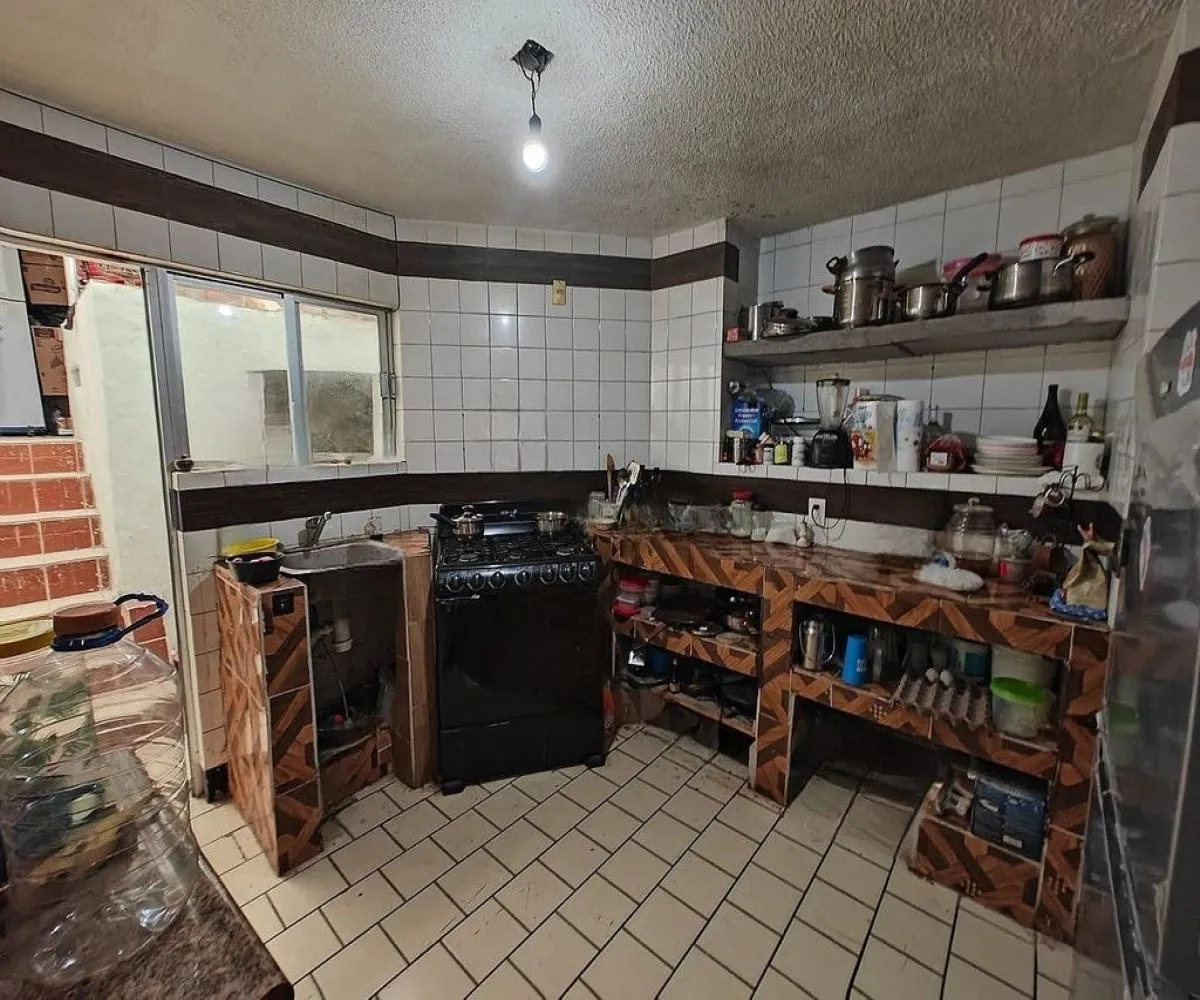 Casa En Venta,Colinas de las Águilas,Calle Río Colotlan 2981, Zapopan, Jalisco 45080, 4 Habitaciones,3 Baños,Calle Río Colotlan,1,pw9bfHv