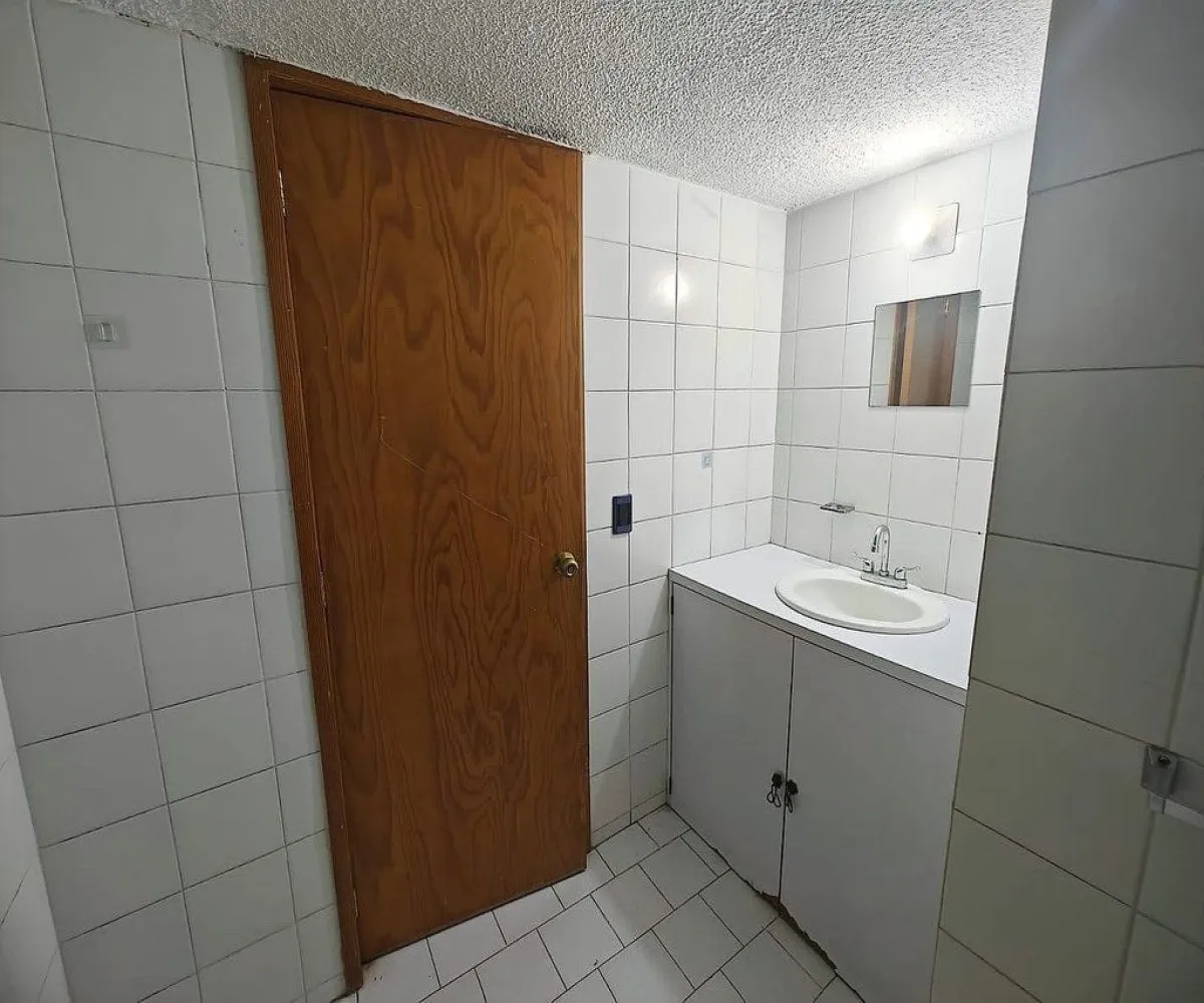 Casa En Venta,Colinas de las Águilas,Calle Río Colotlan 2981, Zapopan, Jalisco 45080, 4 Habitaciones,3 Baños,Calle Río Colotlan,1,pw9bfHv