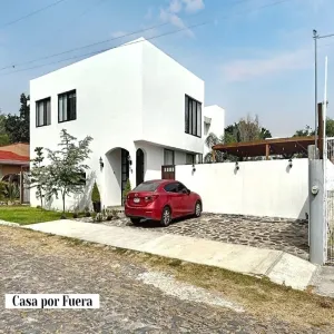 Casa En Venta,Paseo De la Colina Norte 58, Tlajomulco de Zúñiga, Jalisco 45645, 4 Habitaciones,4 Baños,Paseo De la Colina Norte,2,pHUUkrW