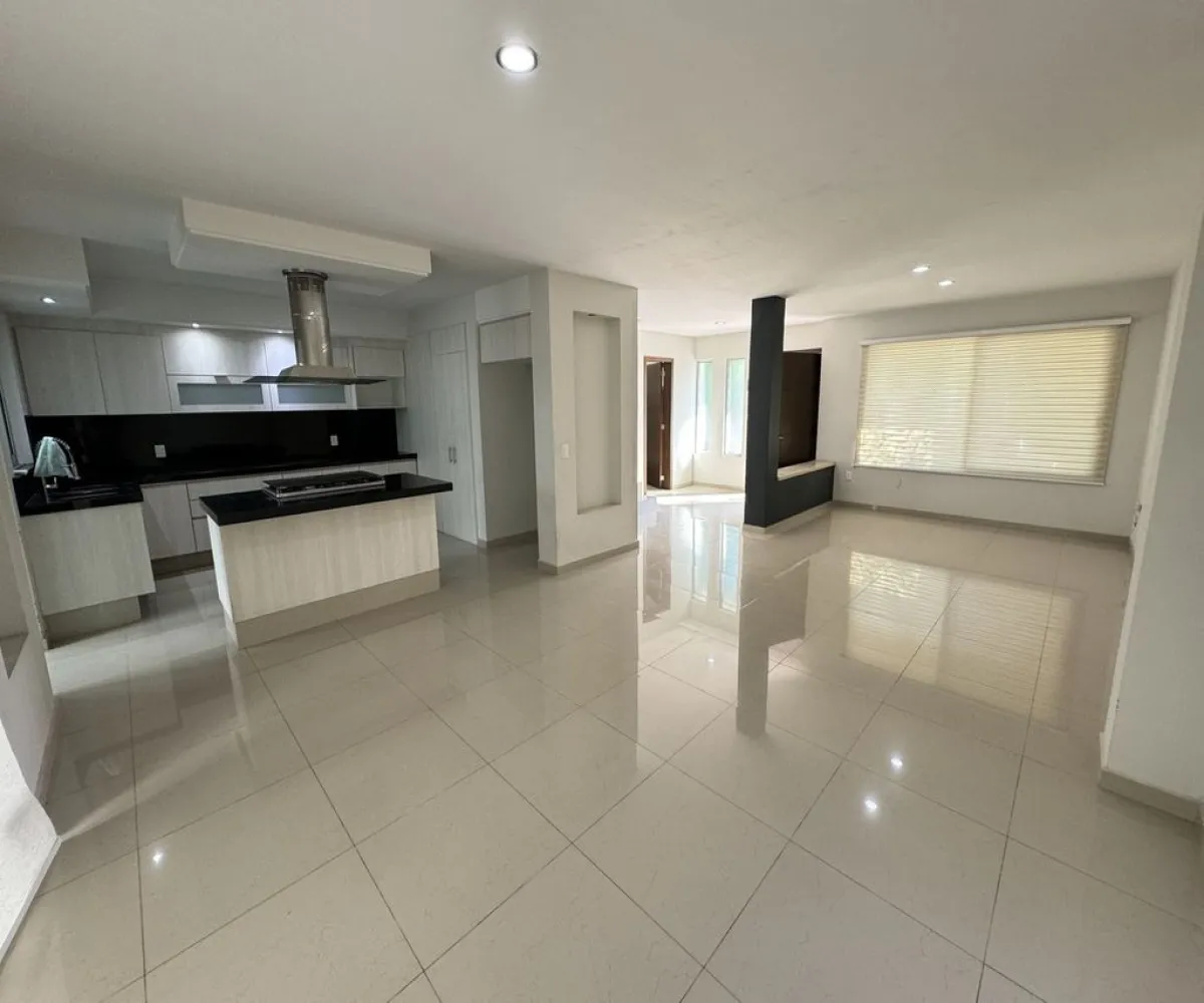 Casa En Venta,Valle Imperial,Jardines de Fontainebleu Norte 46, Zapopan, Jalisco 45134, 3 Habitaciones,2 Baños,Jardines de Fontainebleu Norte,3,pcUWLls