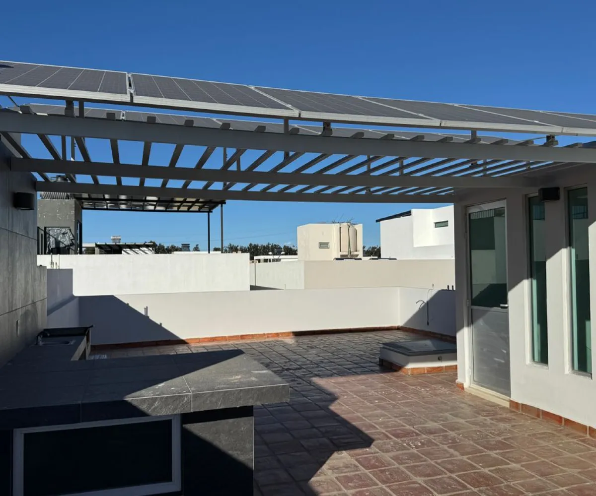 Casa En Venta,Valle Imperial,Jardines de Fontainebleu Norte 46, Zapopan, Jalisco 45134, 3 Habitaciones,2 Baños,Jardines de Fontainebleu Norte,3,pcUWLls